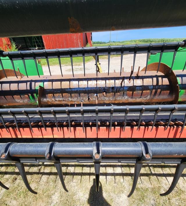 Image of John Deere 925 equipment image 1