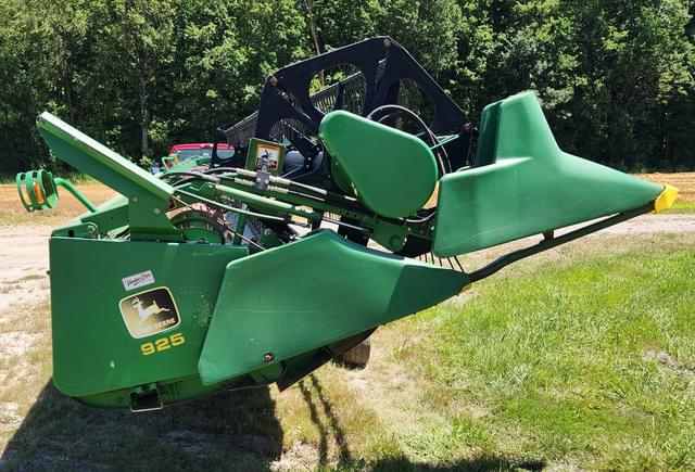 Image of John Deere 925 equipment image 3