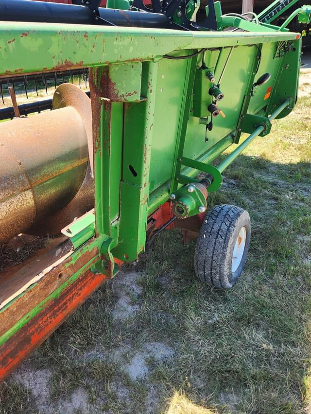 Image of John Deere 925 equipment image 4