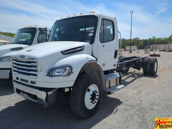 Main image Freightliner M2