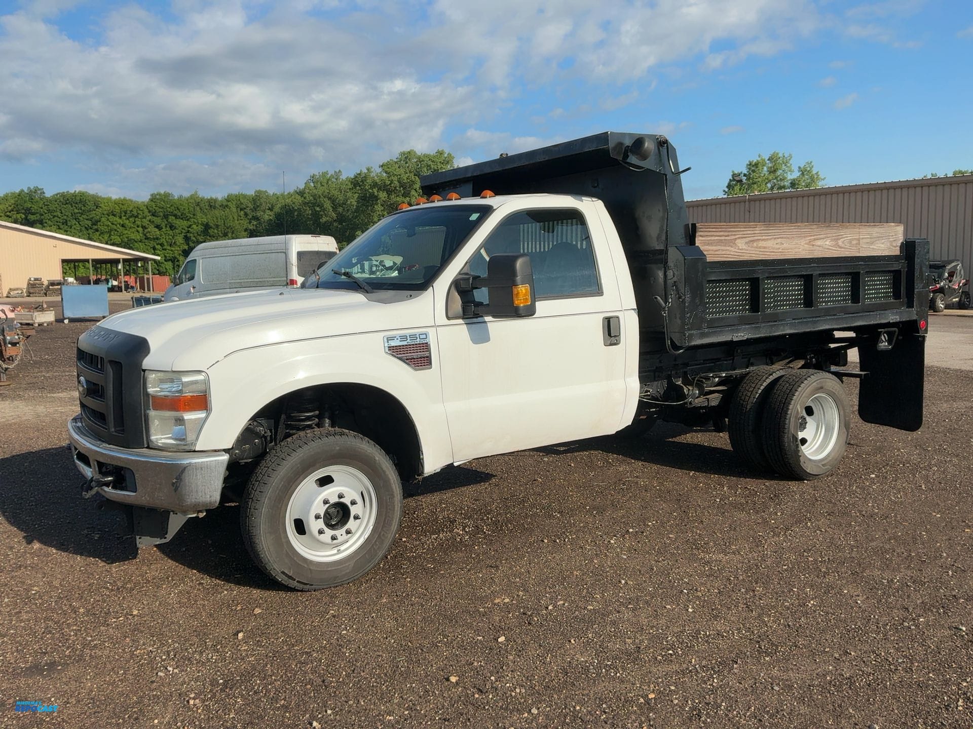 2009 Ford F-350 Equipment Image0