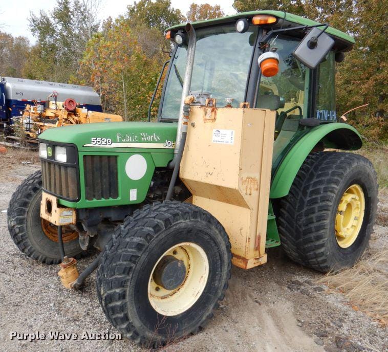 Main image John Deere 5520