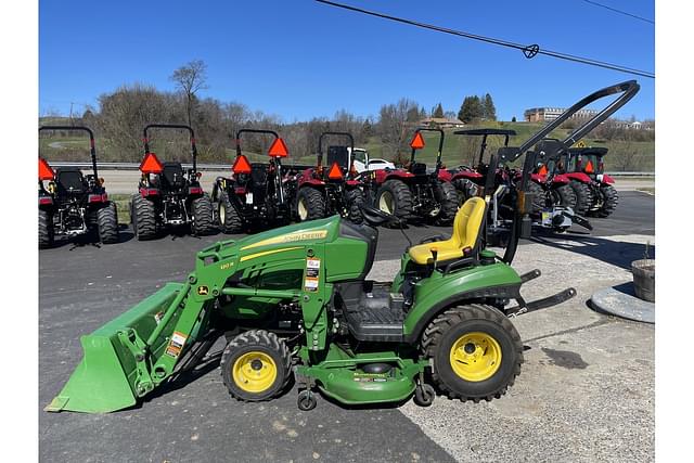 Image of John Deere 1023E equipment image 1