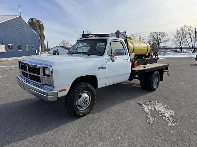 Image of Dodge Ram 3500 equipment image 1