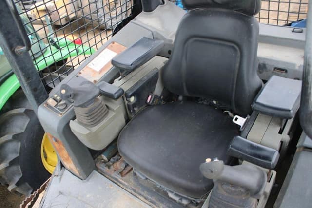 Image of Caterpillar D4 XL equipment image 4