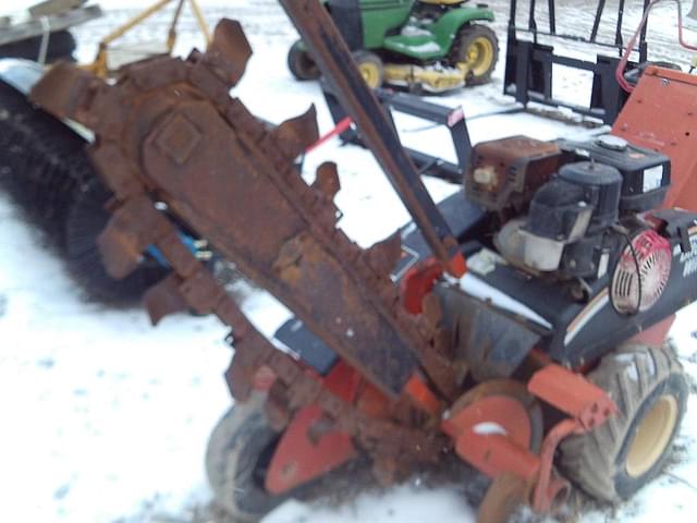 Image of Ditch Witch 1330 equipment image 2