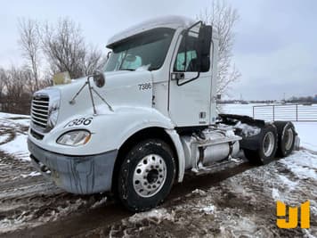 Main image Freightliner Columbia