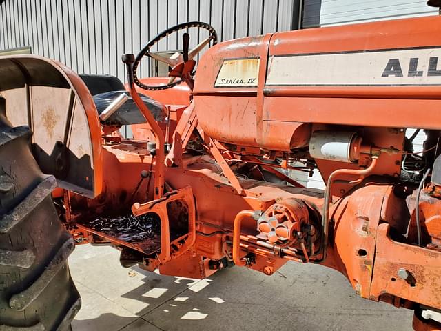 Image of Allis Chalmers D17 equipment image 2