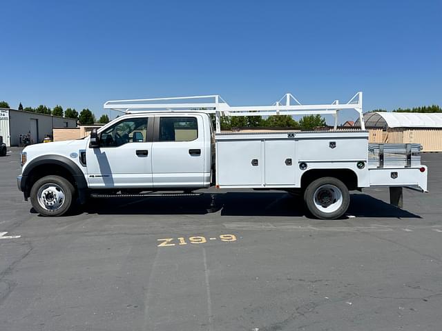 Image of Ford F-450 equipment image 4