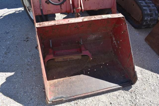 Image of Case IH 585 equipment image 2