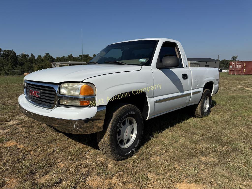 Image of GMC Sierra 1500 Primary image