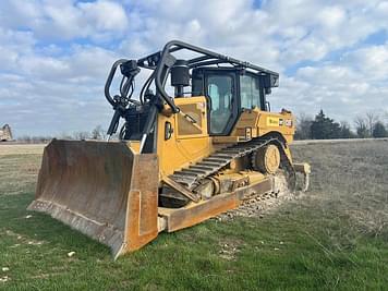 Main image Caterpillar D6T