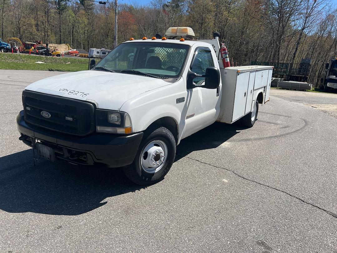 Image of Ford F-350 Primary image