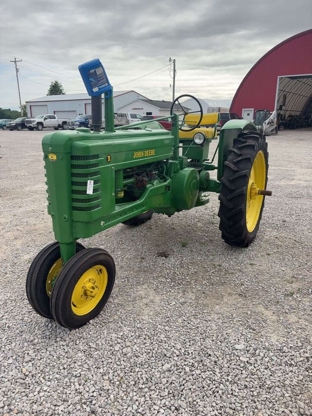 Image of John Deere B equipment image 2
