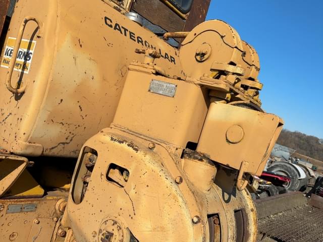 Image of Caterpillar D6 equipment image 4