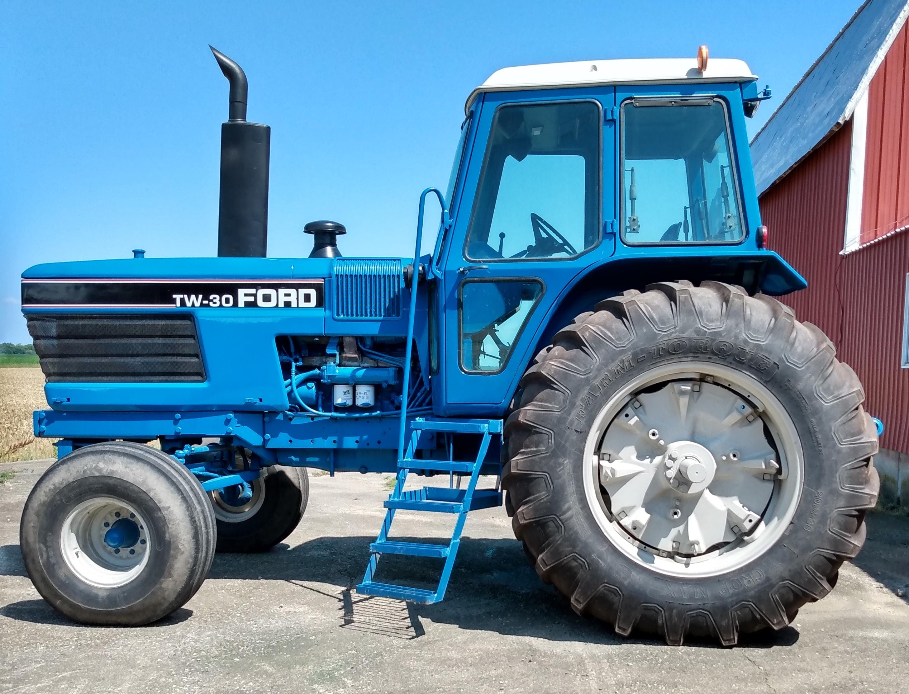 Main image Ford TW-30