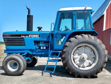Main image Ford TW-30