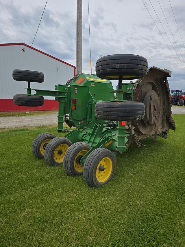 Image of John Deere R15 equipment image 3