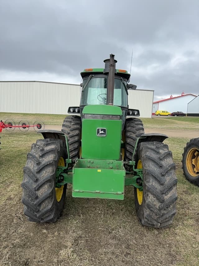 Image of John Deere 4250 equipment image 1