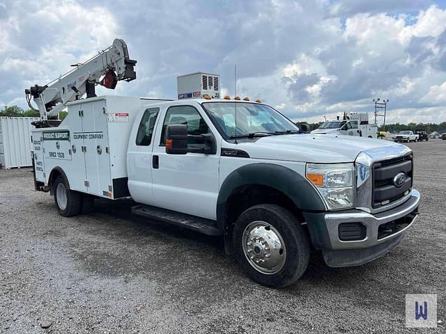 Image of Ford F-550 equipment image 3