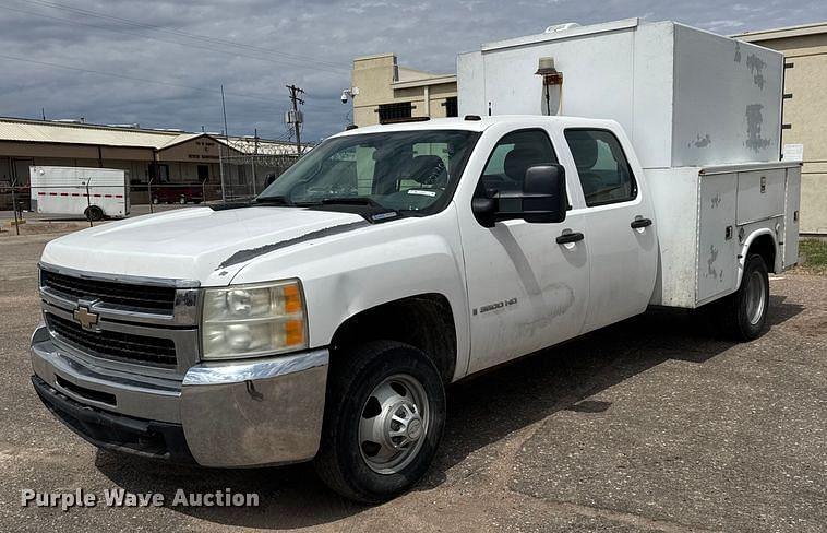 Image of Chevrolet 3500HD Primary image