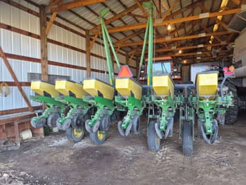 Main image John Deere 7200
