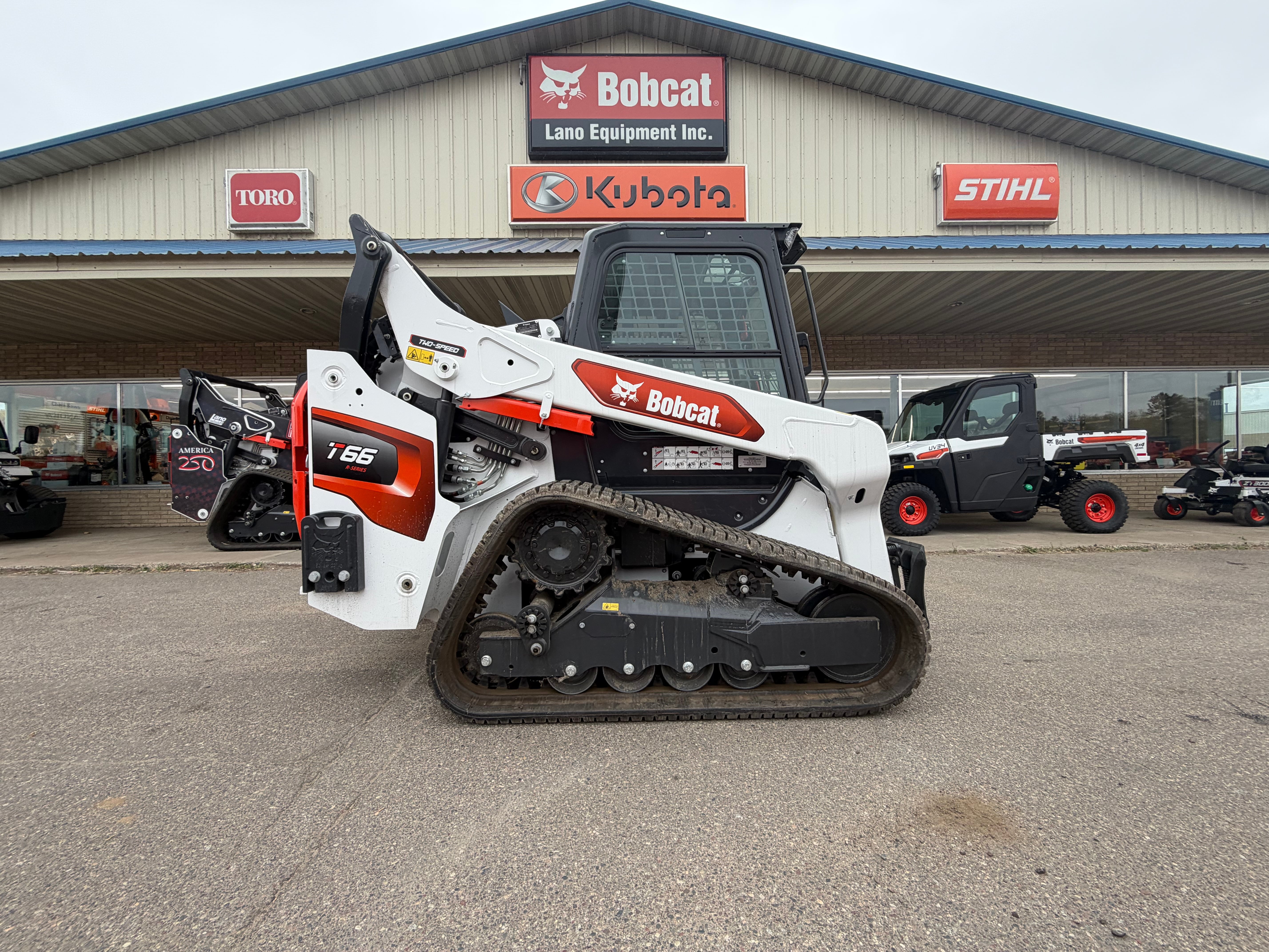 Bobcat T66 Equipment Image0