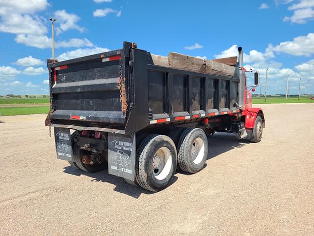 Image of Freightliner FLC equipment image 2