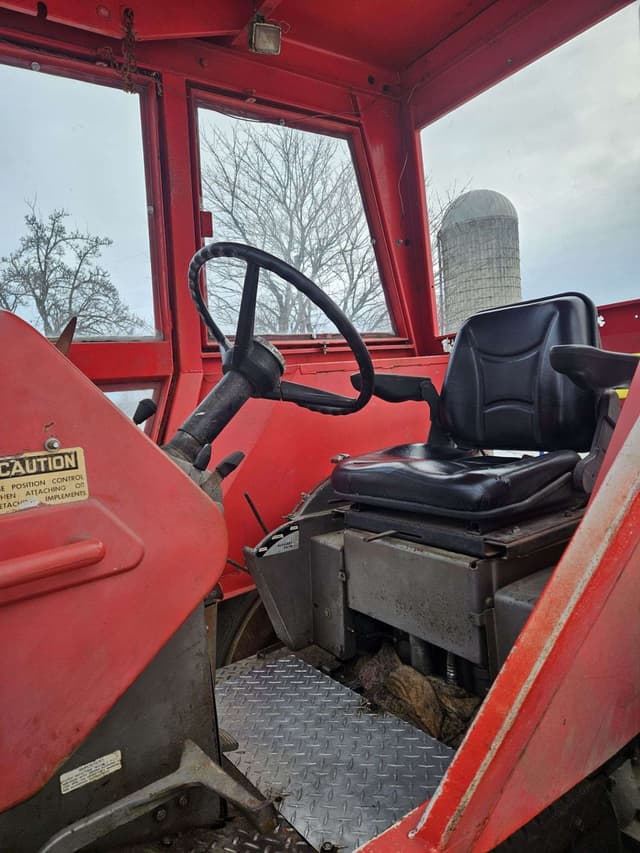 Image of Massey Ferguson 1130 equipment image 3
