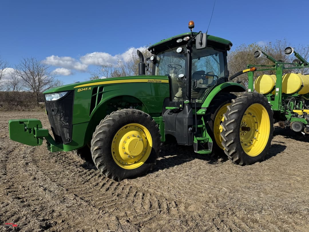 Image of John Deere 8245R Primary image