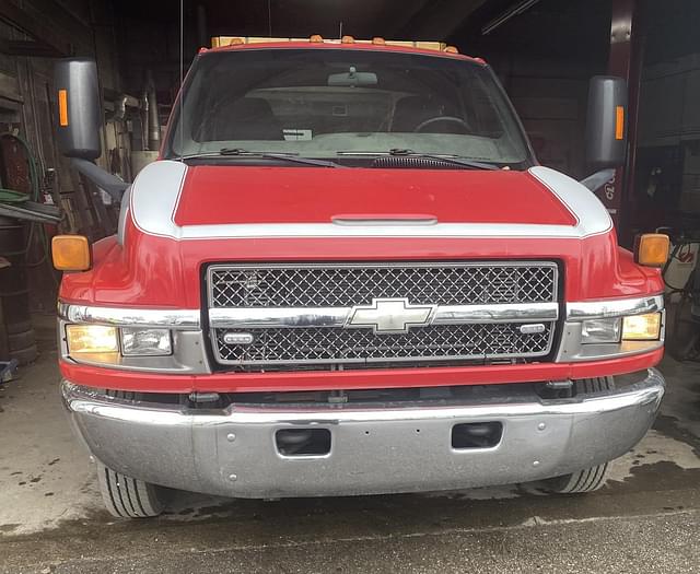 Image of Chevrolet 5500 equipment image 1
