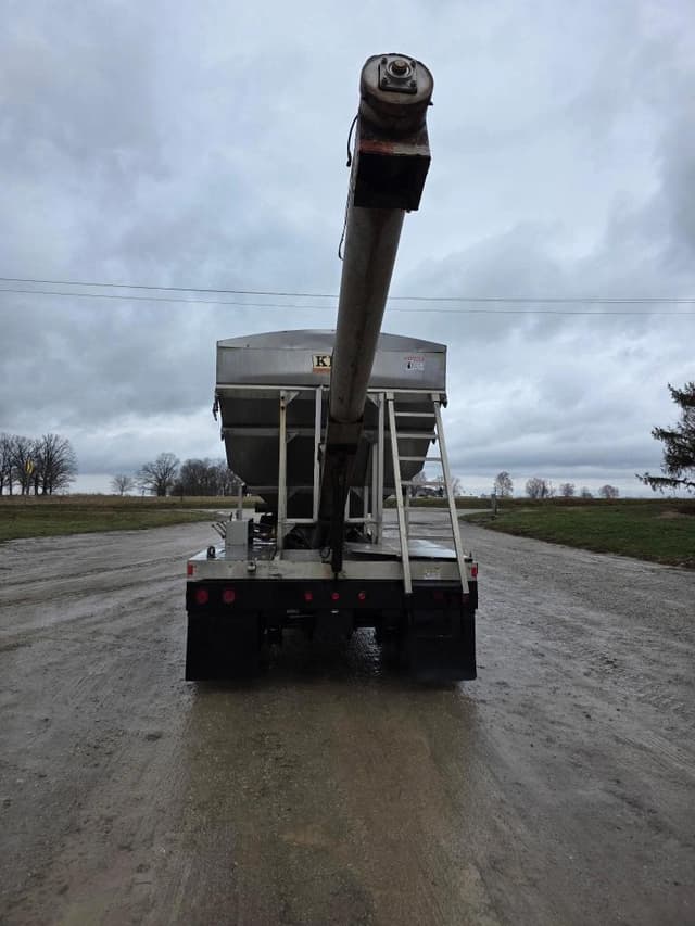 Image of KBH Fertilizer Chassis equipment image 4