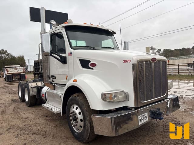 Image of Peterbilt 567 equipment image 2
