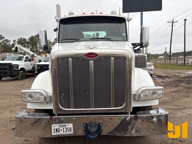 Image of Peterbilt 567 equipment image 1
