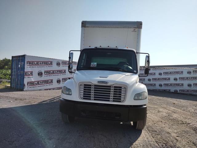 Image of Freightliner M2 equipment image 1