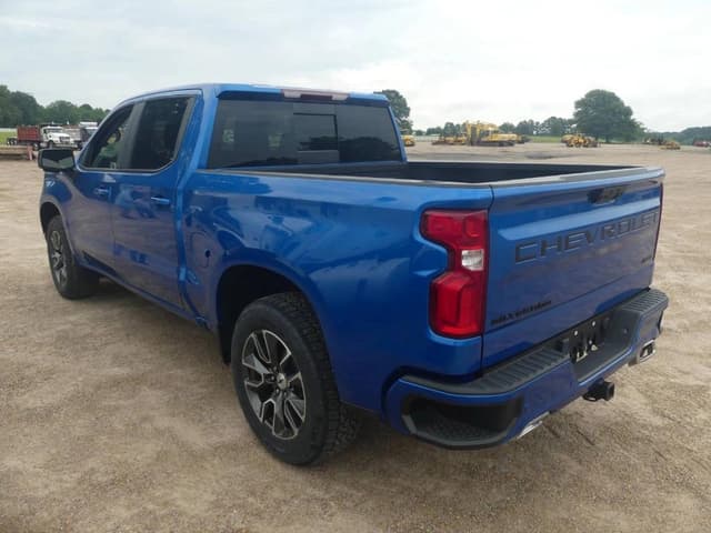 Image of Chevrolet 1500 equipment image 3
