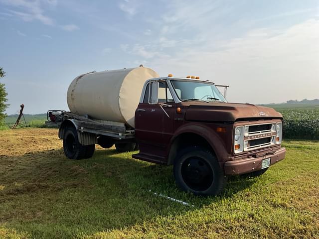 Image of Chevrolet C50 equipment image 2