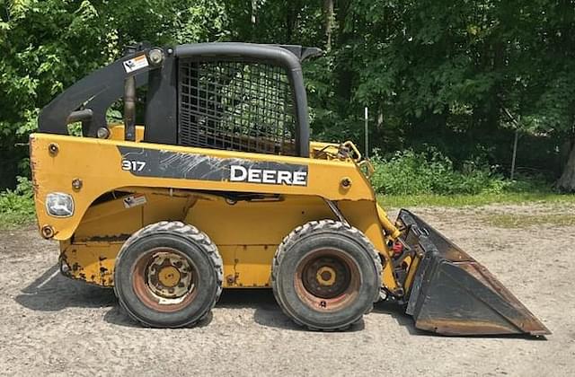 Image of John Deere 317 equipment image 3