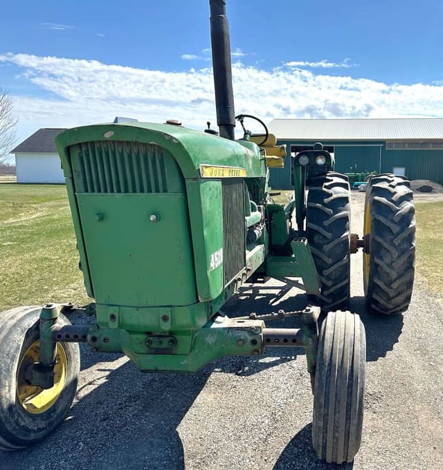 Image of John Deere 4520 equipment image 2