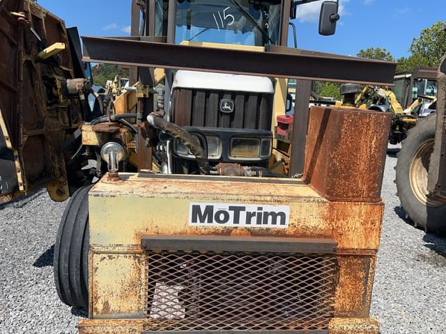 Image of John Deere 6220 equipment image 4