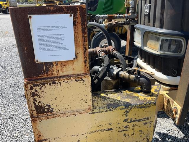 Image of John Deere 6220 equipment image 2