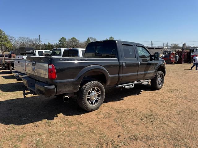 Image of Ford F-250 equipment image 2