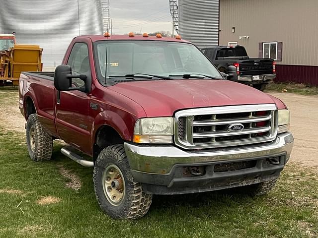 Image of Ford F-350 equipment image 1