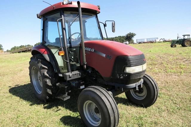 Image of Case IH Farmall 80 equipment image 2