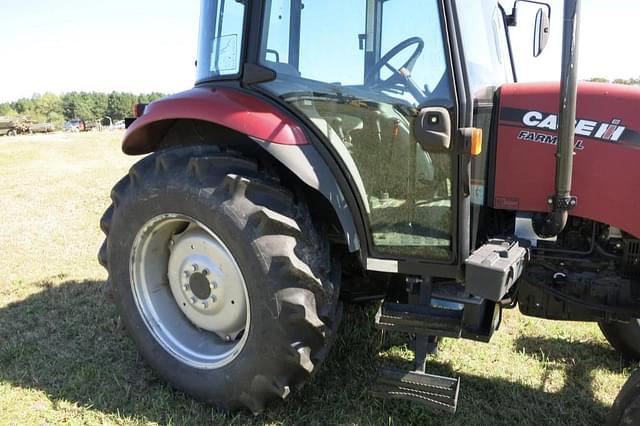 Image of Case IH Farmall 80 equipment image 4