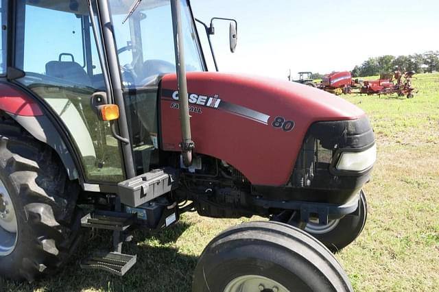 Image of Case IH Farmall 80 equipment image 3