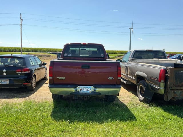 Image of Ford F-250 equipment image 4