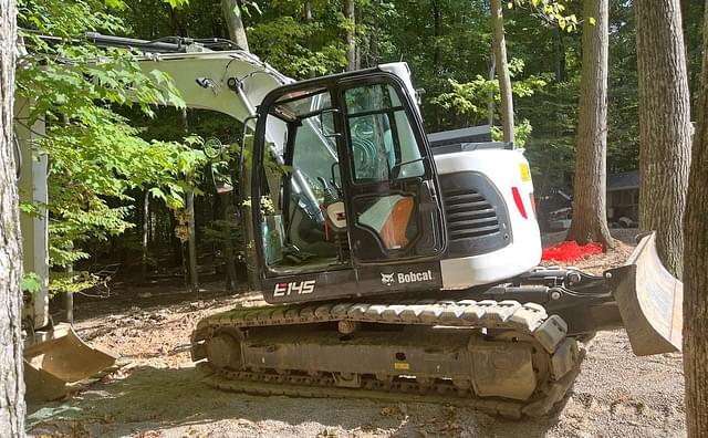 Image of Bobcat E145 equipment image 3