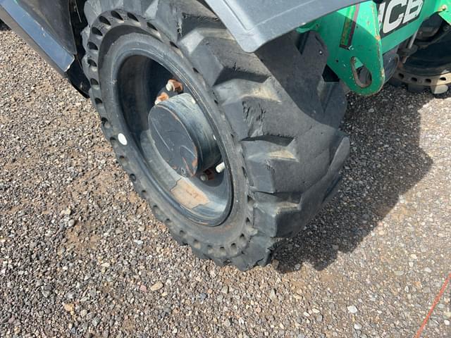 Image of JCB 525-60 equipment image 4