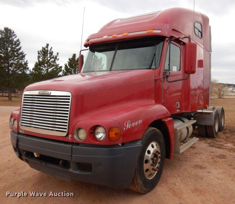 Main image Freightliner Century Class
